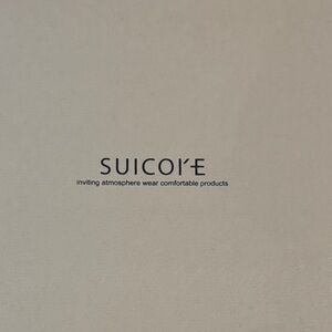 Suicoke Beige Packaging with Logo